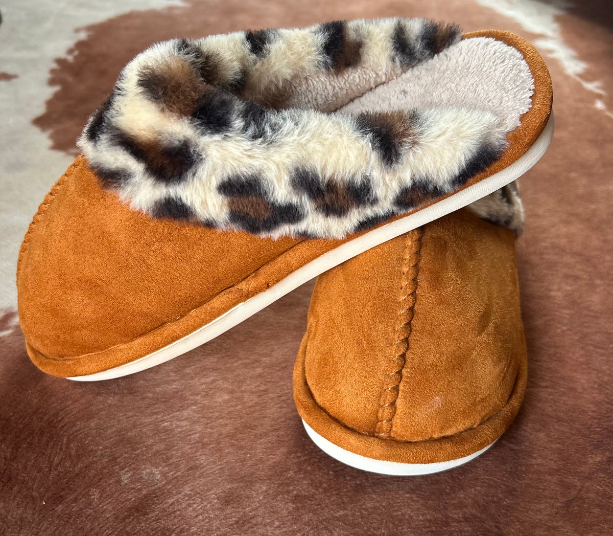 ANIMAL PRINT SLIPPER