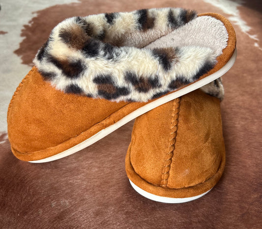 ANIMAL PRINT SLIPPER