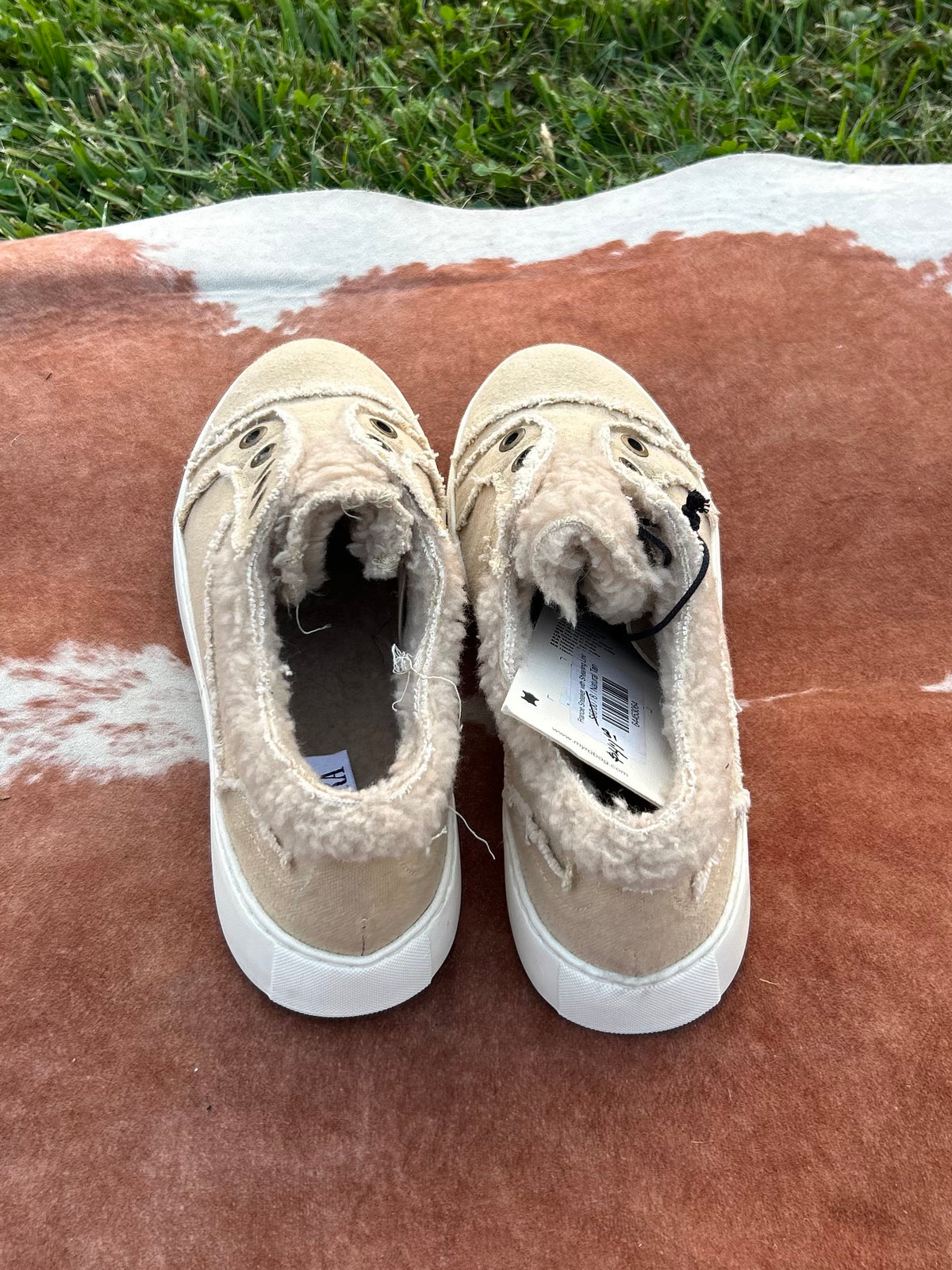 MYRA FRANCIE SNEAKER