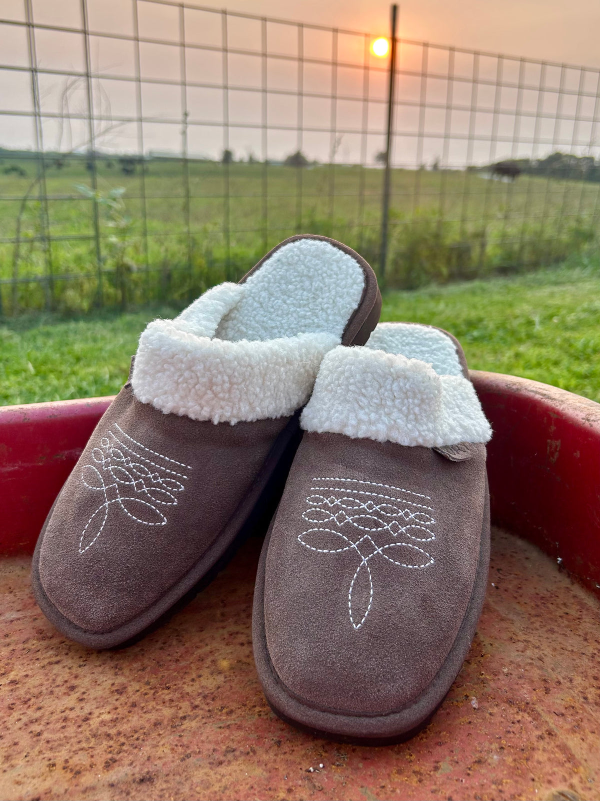 GRIZZLEY SLIPPER