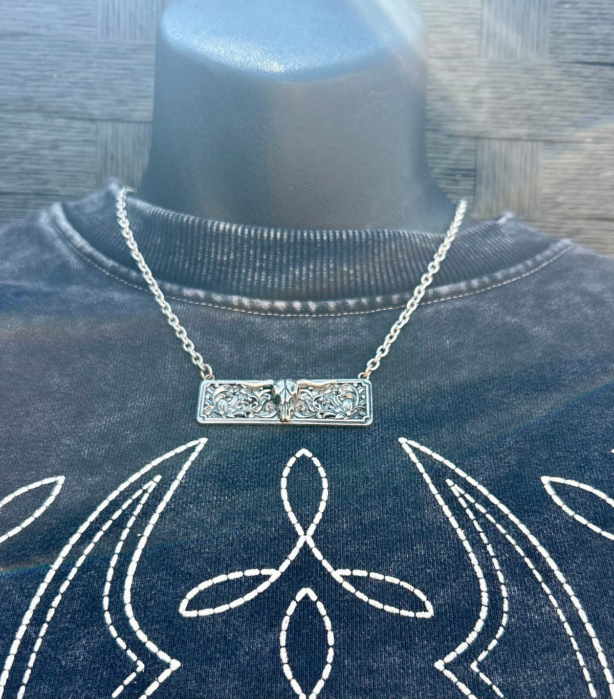 Skull Bar Necklace