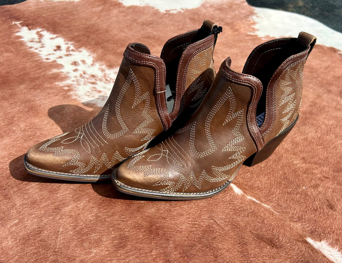 Yellowstone Western Leather Dessert Brown