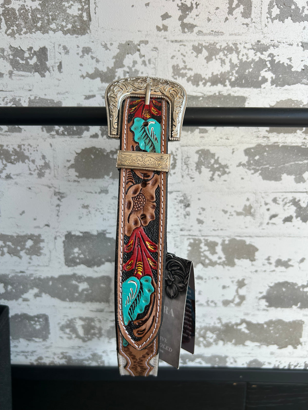 Manqueto Hand-Tooled Leather Belt-Cummberband