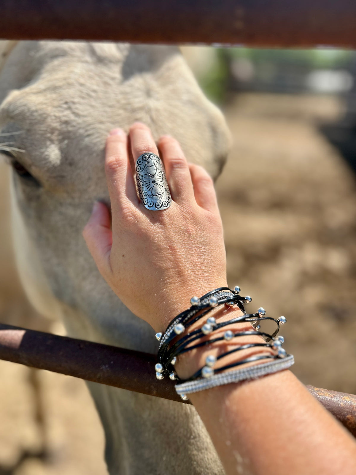 Myra <3 Ring